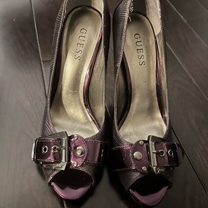 Guess Matallic purple open toes high hell
